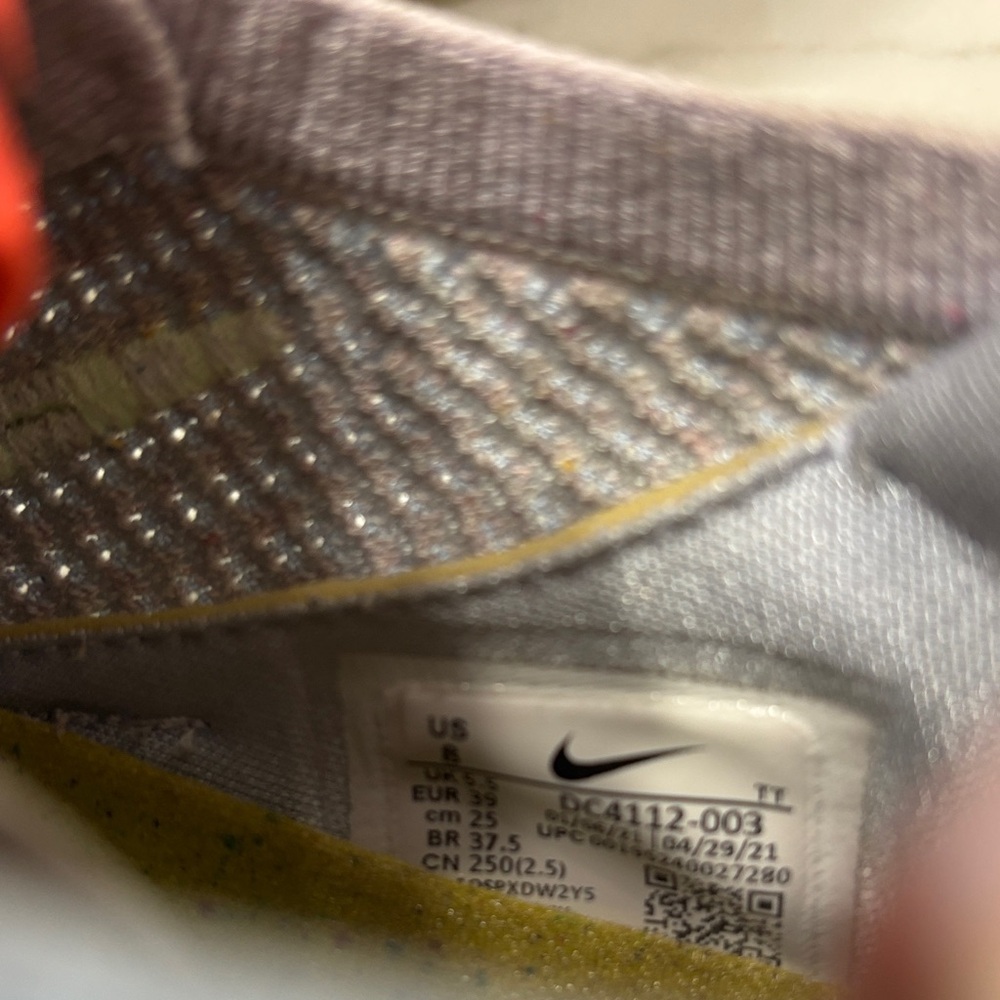 Nike Lavender and Lime Women's VaporMax Knit Sneakers - Picture 9 of 15